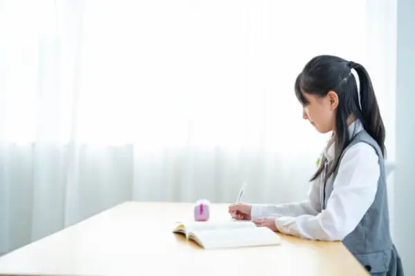 高校生におすすめの勉強部屋とは？レイアウトのポイントを解説