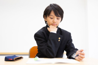 【中高一貫校】数学の定期テストで赤点から脱却する鍵は「理解」でなく「演習」