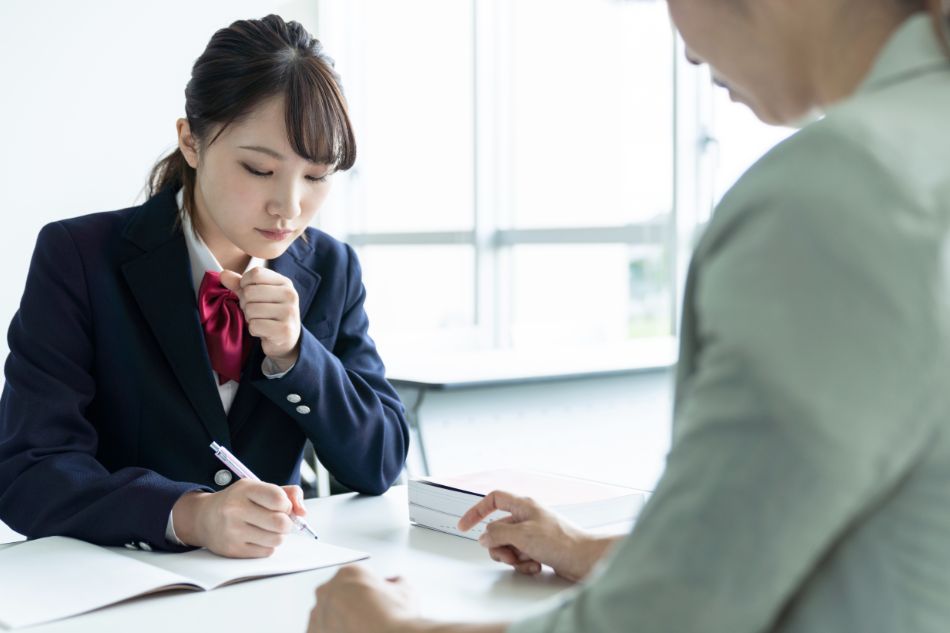 英検の指導を受ける中高一貫校生