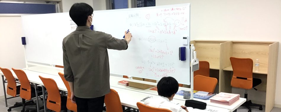 所沢教室の教室内と指導の様子