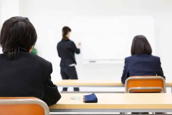 中高一貫校で高校に上がれない｜中学から高校への内部進学の仕組み、赤点の回避方法