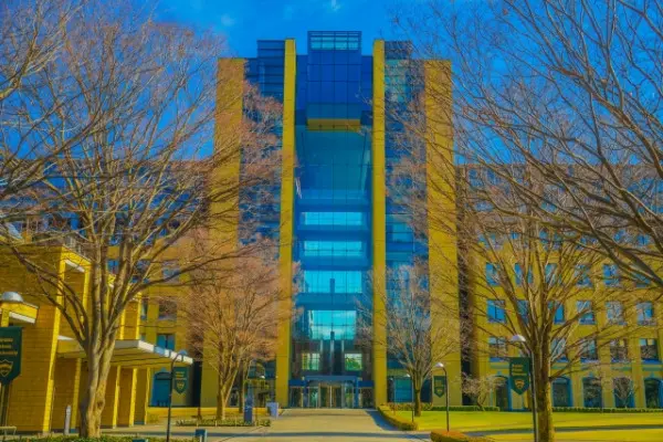 青山学院中等部・高等部の定期テスト対策｜使用教材一覧やカリキュラムの特徴を解説