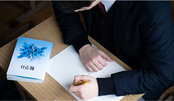 各学校の進捗に特化した指導で内部進学に必要な成績へ到達！