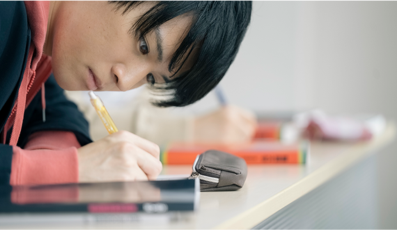 内部進学対策をしつつ一般受験の同時対策も可能