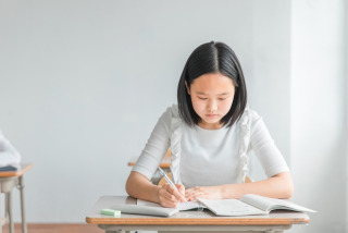 偏差値の低い私立中学に行く価値は？「難関校のみ受験して不合格なら公立中」の是非