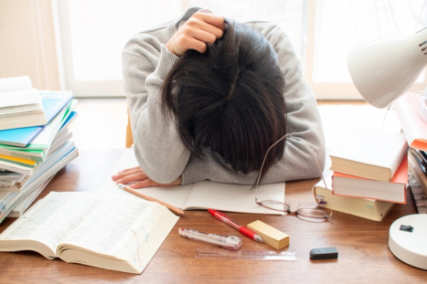 中学生の定期テストの点数が悪い原因は定着不足|成績を上げる勉強法を徹底解説